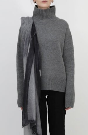 THEIA TURTLENECK IN CASHMERE YAK & MERINO